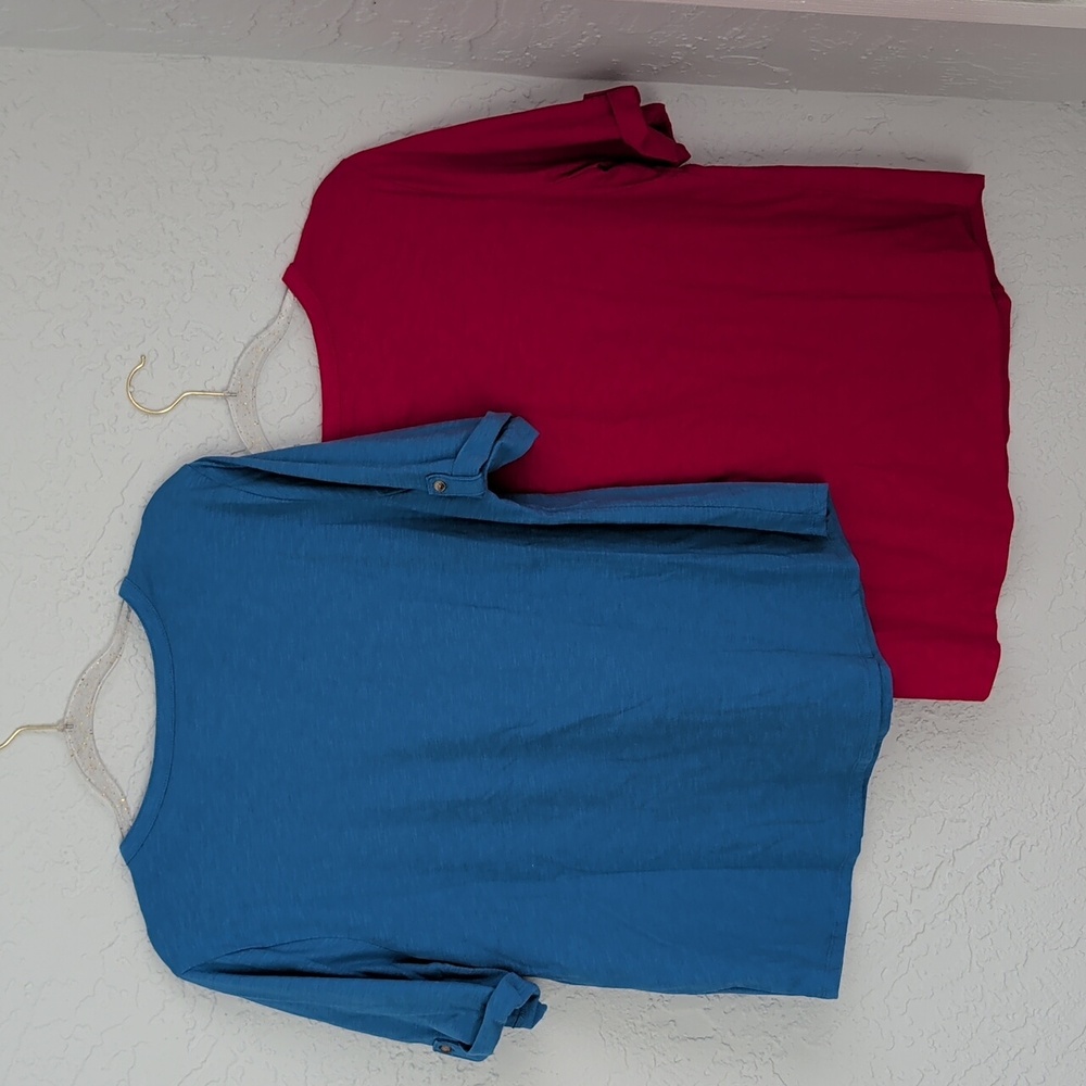 Pair of Croft & Barrow Casual Ladies V neck cuffed sleeve shirts | Size XL - Picture 8 of 8